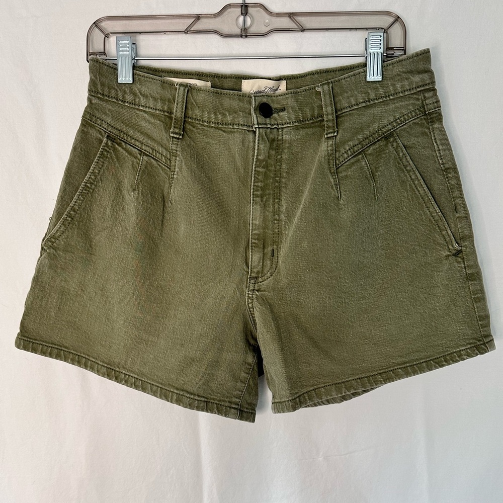 NWT Universal Thread Sz 8/29R Green Shorts Vintage Style Denim High Rise Midi